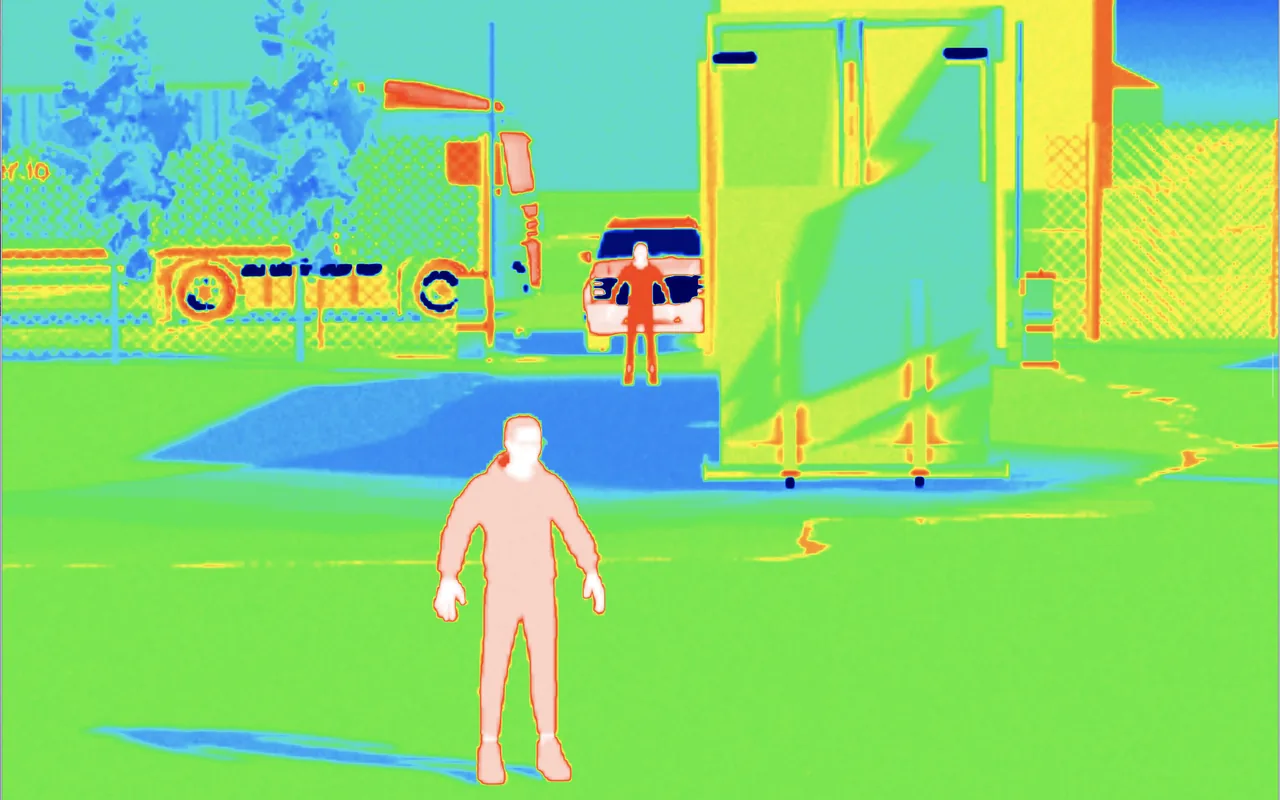 Thermal camera preview at midday in the rainbow palette: people against sunlit ground and cool shadows, a car and a truck behind